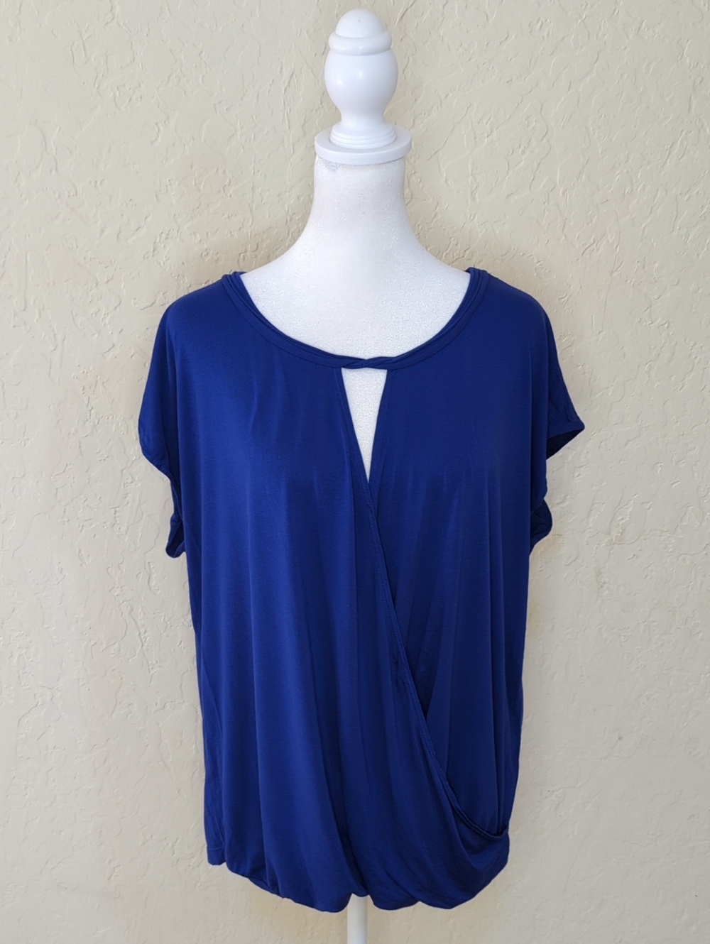 Max Studio Royal Blue Draped Keyhole Cap-Sleeve Top Size Large